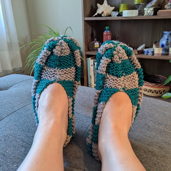 Handmade Knitted Acrylic Yarn Slippers Pantouffles Turquoise Grey - Picture 2 of 5
